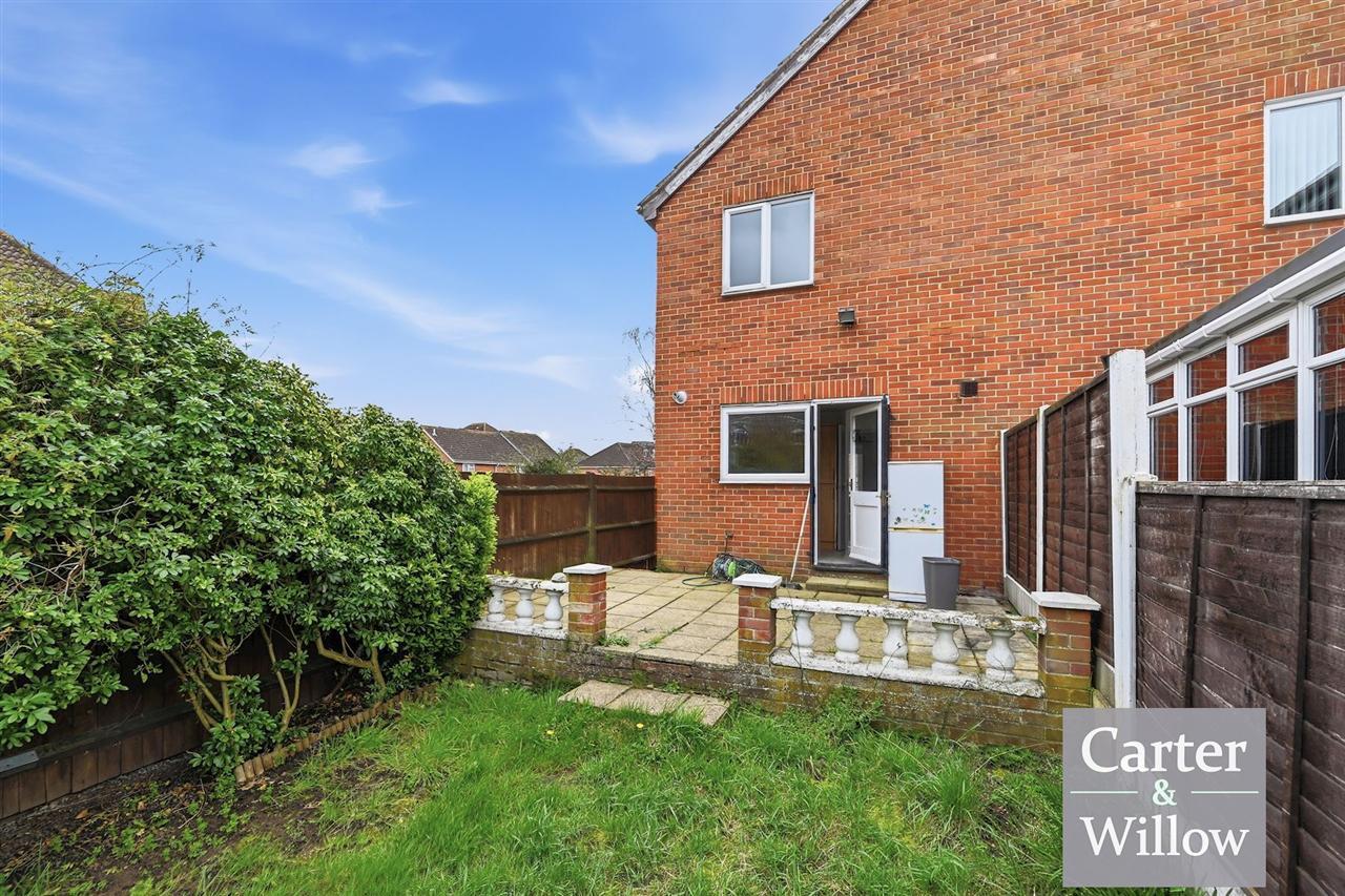 Blossom Close, Dagenham, Essex Image 14