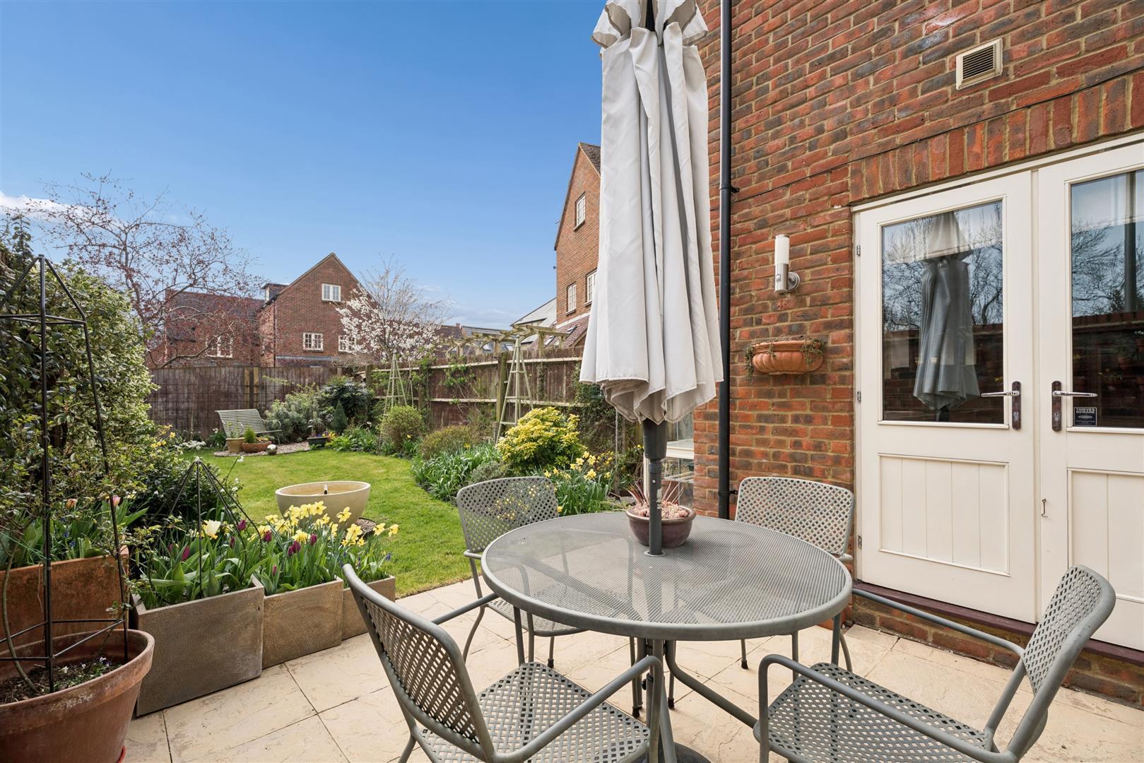 Cuckoo Hill Rise, Hanslope, Milton Keynes Image 4