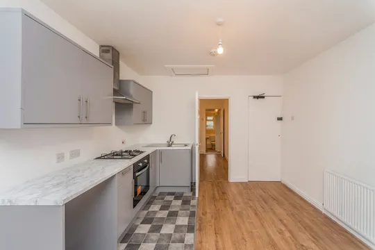 Bridgend Road, Bridgend, CF32