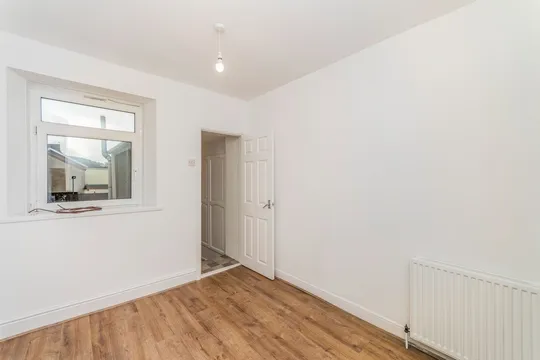 Bridgend Road, Bridgend, CF32