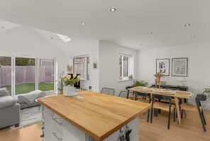 Main property image