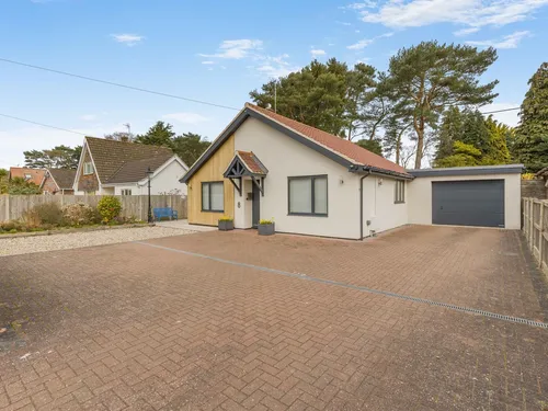 Heathfield Road, High Kelling, Holtphoto