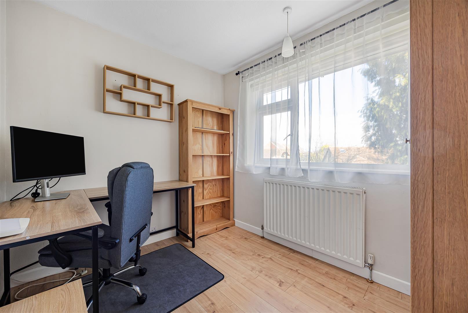 Brunel Road, Maidenhead Image 7
