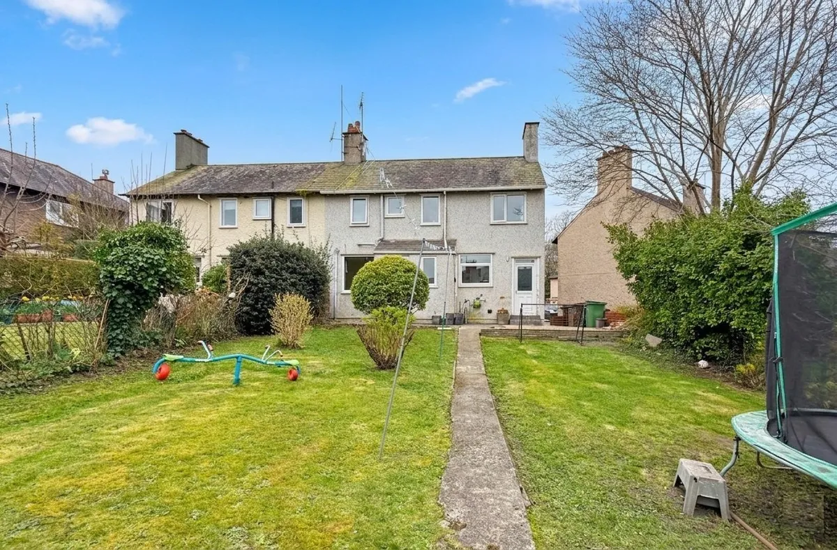 Caernarfon Road, Penant Crescent, Bangor, Gwynedd, LL57