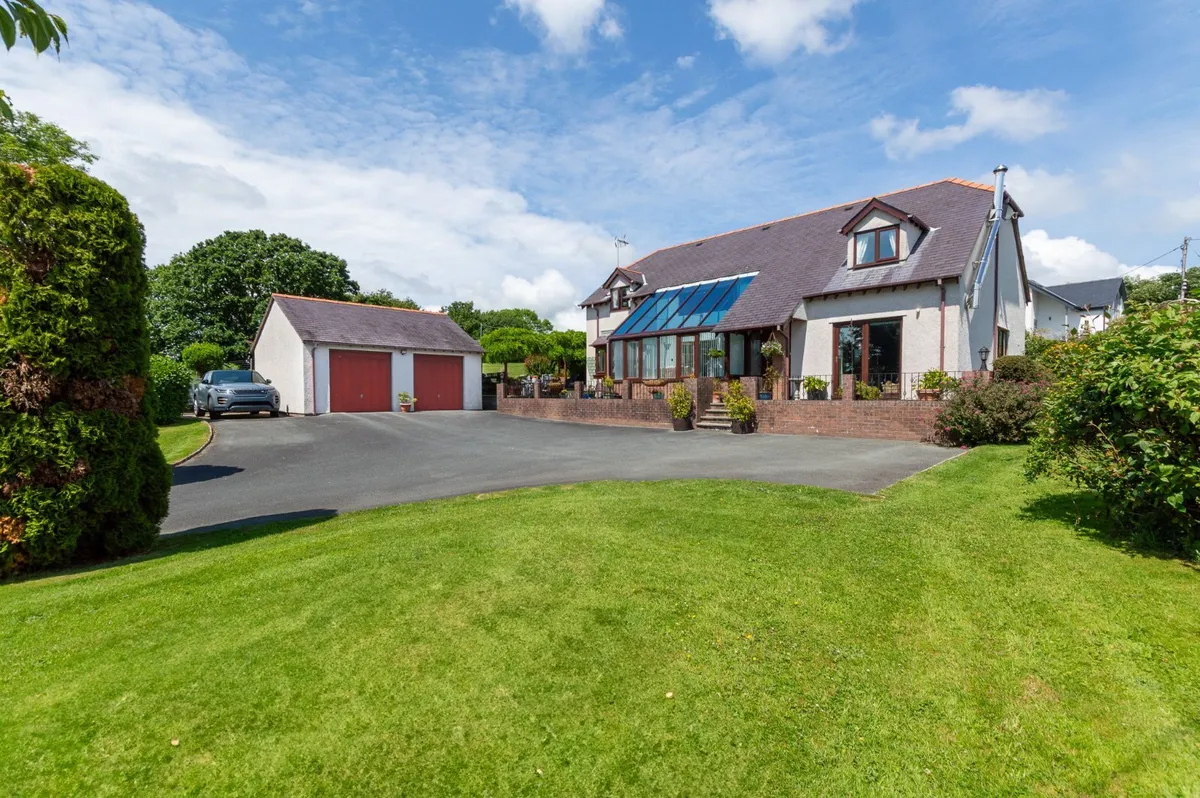 Penrhosgarnedd, Bangor, Gwynedd, LL57