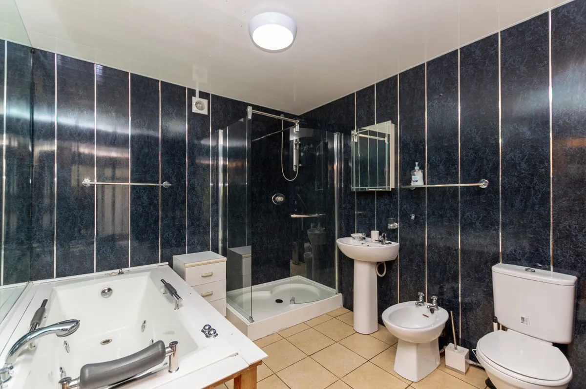 Y Felinheli, Gwynedd, LL56