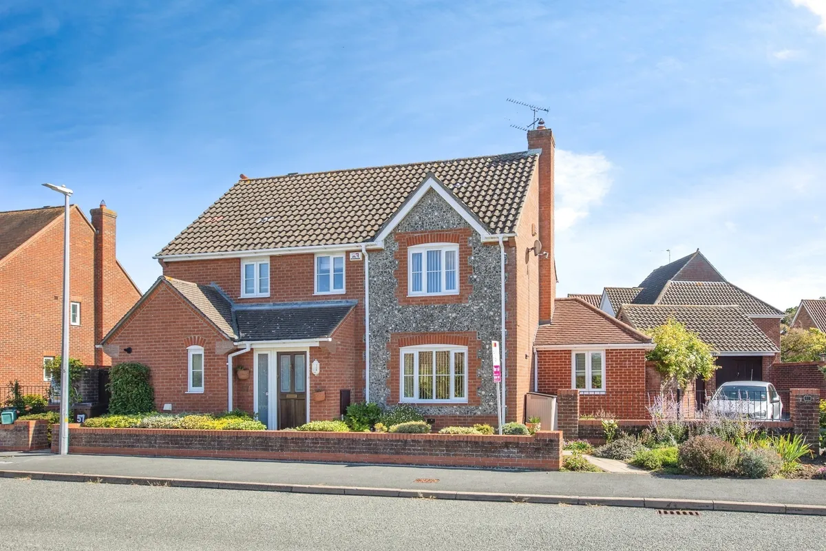 Eastwood Drive, Highwoods, Colchester