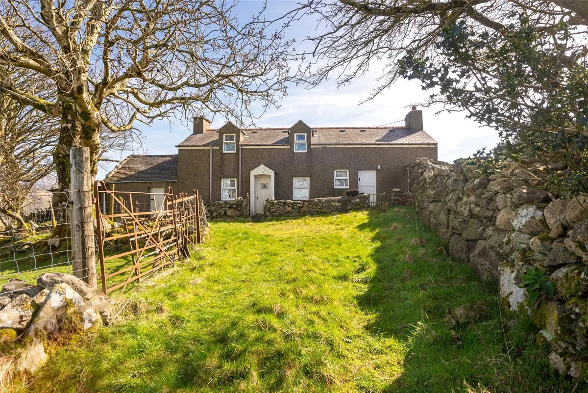 Waunfawr, Caernarfon, Gwynedd, LL54