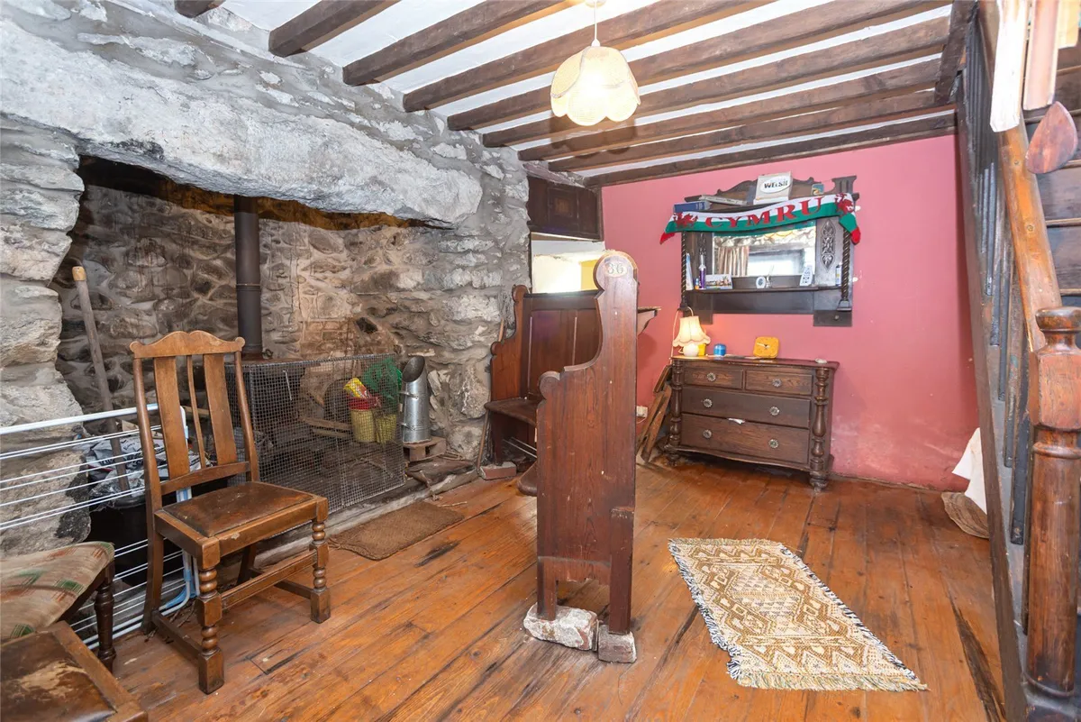 Waunfawr, Caernarfon, Gwynedd, LL54