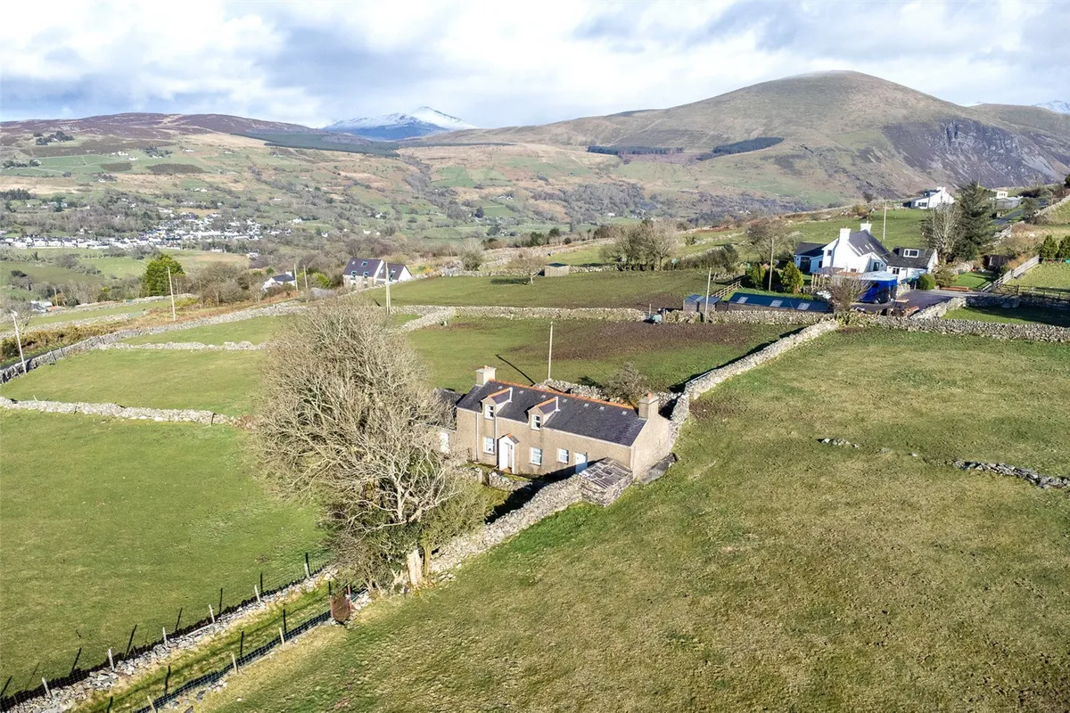 Waunfawr, Caernarfon, Gwynedd, LL54
