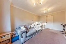 Youngs Close, Coddington, Newark