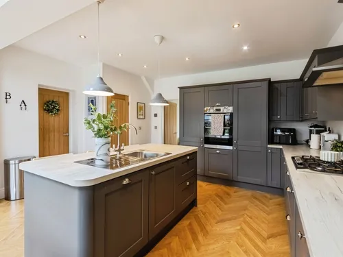 Lynnfield Gardens, Scholes, Leedsphoto