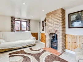 Farnham Way, Crofton, WAKEFIELD thumb 3