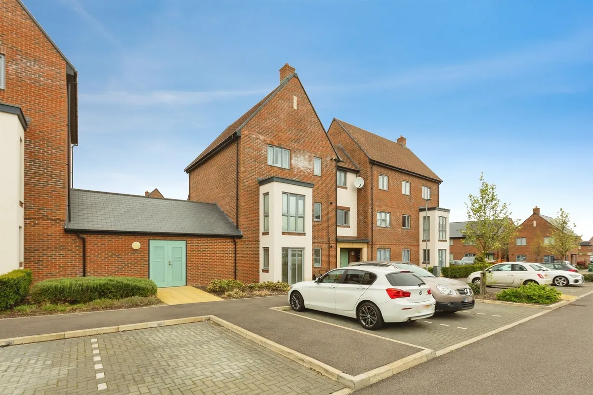 Purssell Road, Weston Turville, Aylesbury