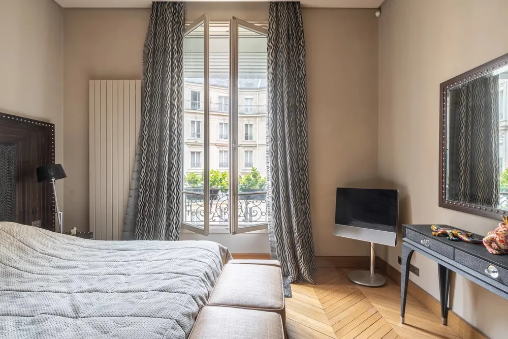 Paris 16th, 75016, France