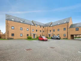 Holt Avenue, Brooklands, Milton Keynes photo