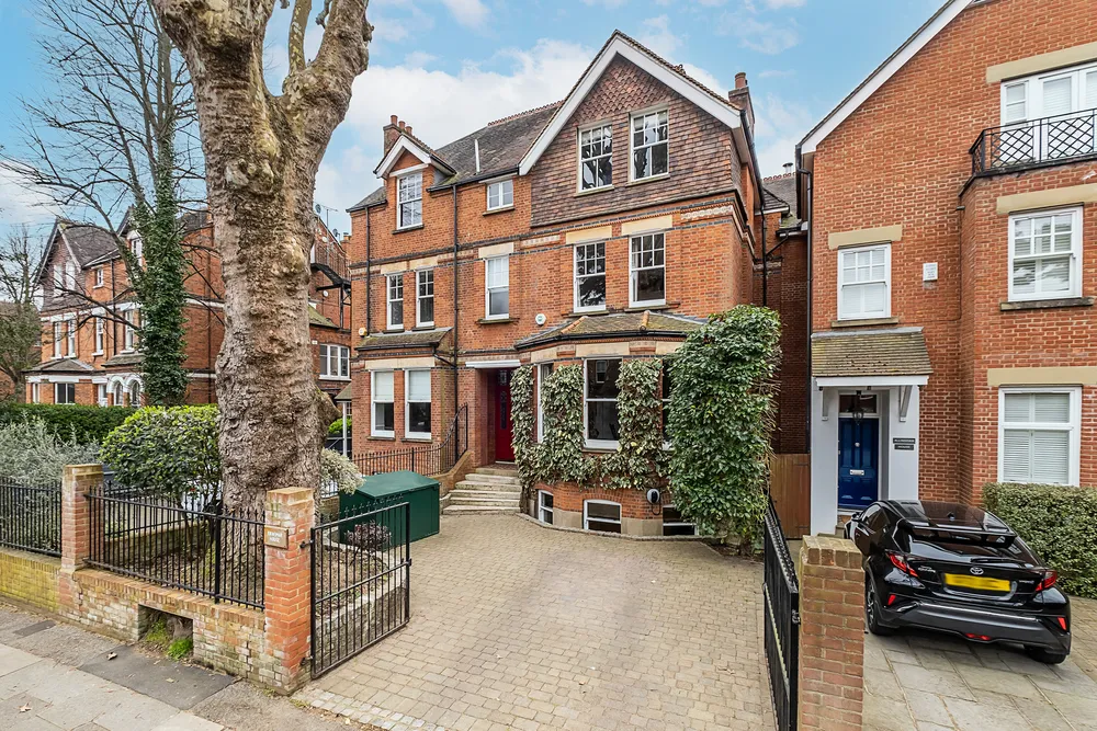 The Drive, London, SW20