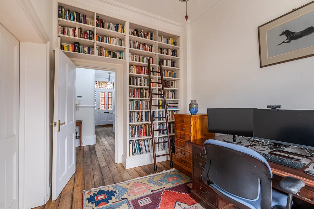 The Drive, London, SW20