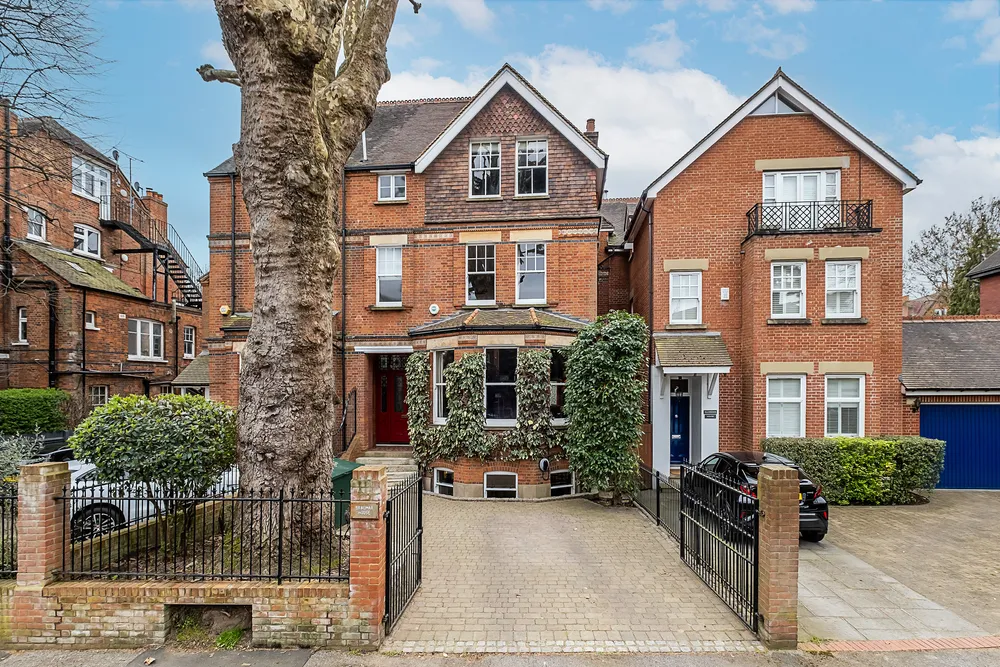 The Drive, London, SW20
