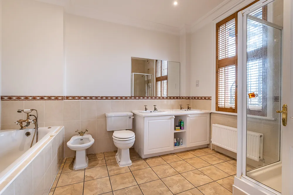 The Drive, London, SW20