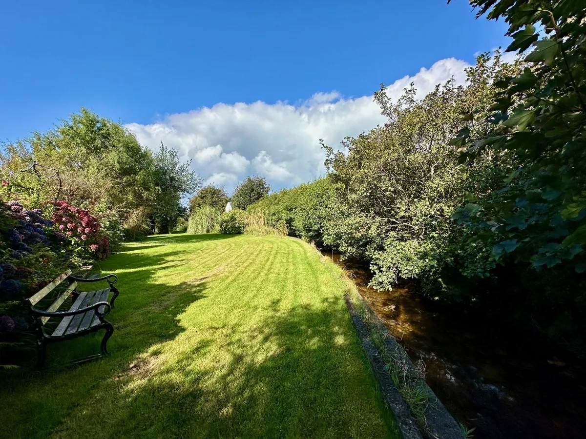 Clynnog Road, Aberdesach, Caernarfon, Gwynedd, LL54