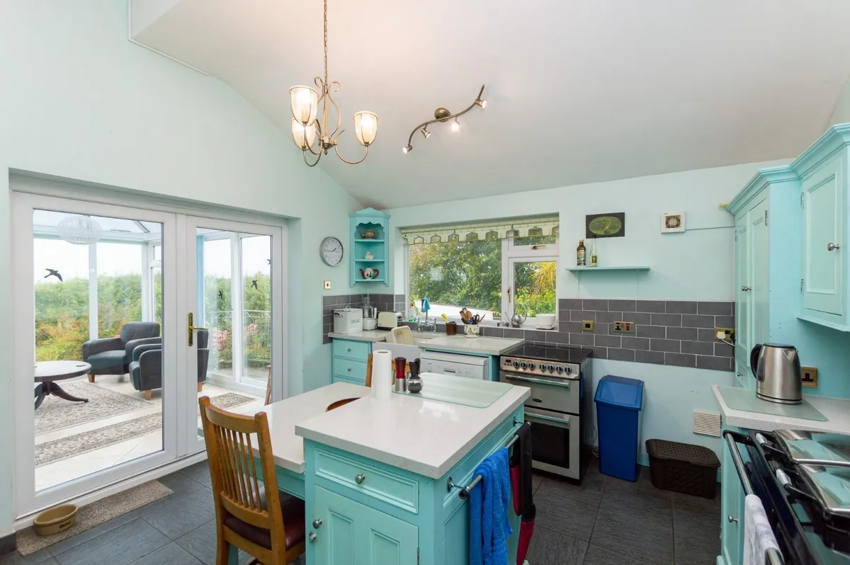 Clynnog Road, Aberdesach, Caernarfon, Gwynedd, LL54