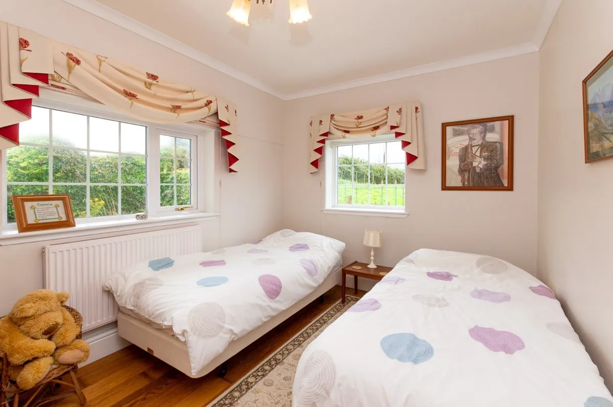 Clynnog Road, Aberdesach, Caernarfon, Gwynedd, LL54