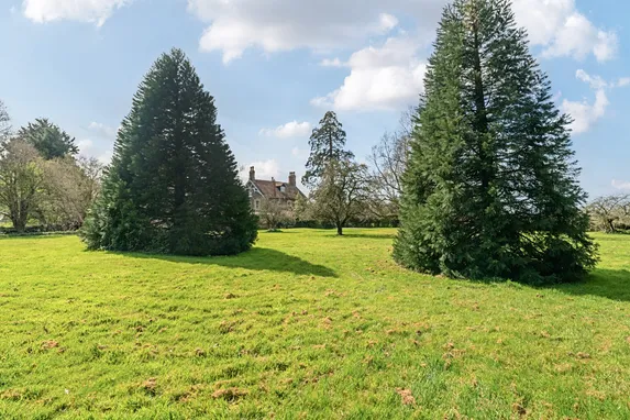 Featherbed Lane, Oldbury-On-Severn, BS35