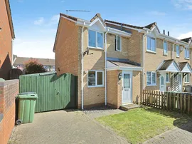 Bluebell Close, Scarning, Dereham photo