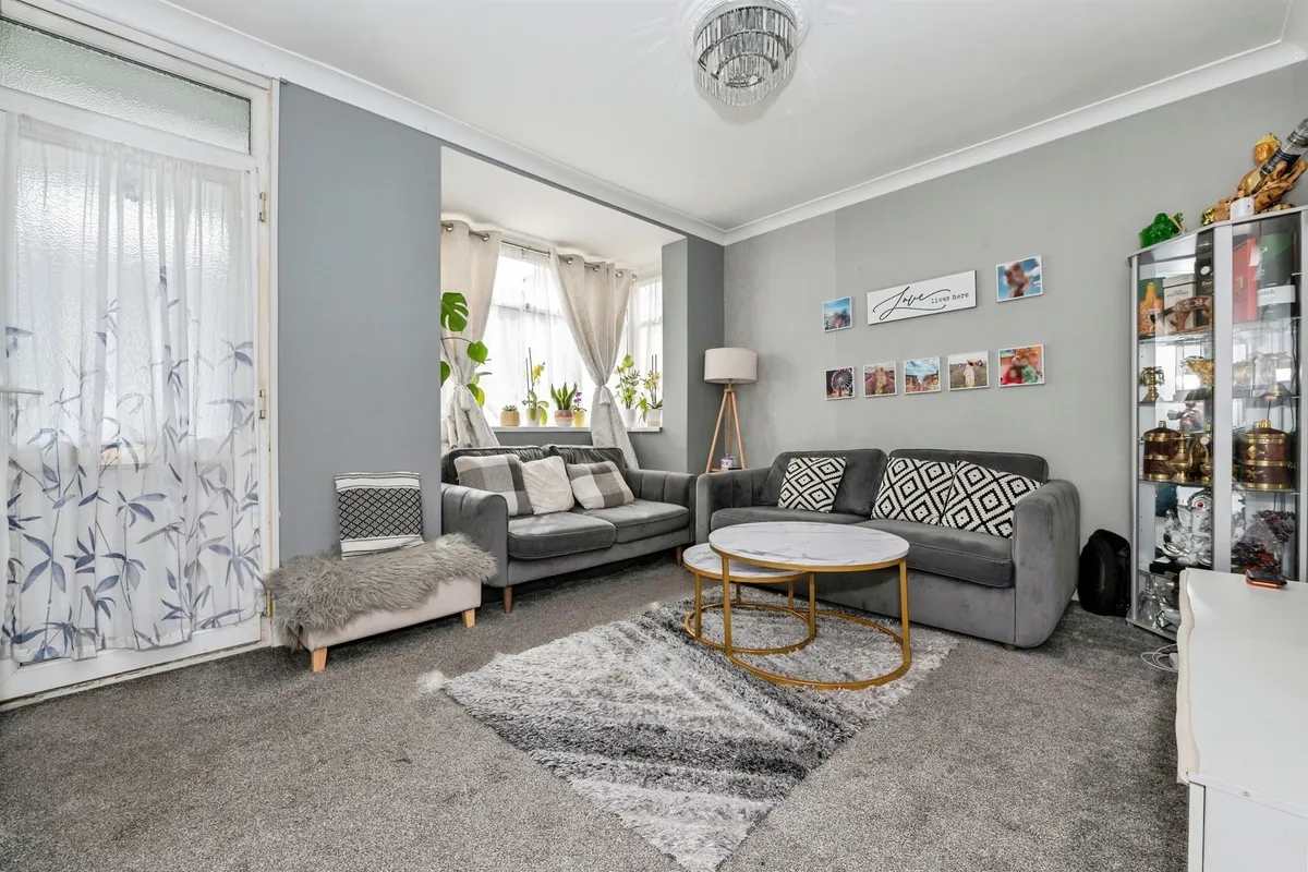 Rosedale Road, Grays