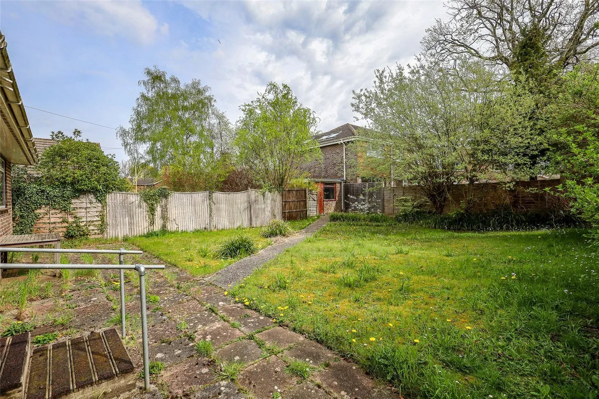 Oak Tree Drive, Liss, Hampshire, GU33
