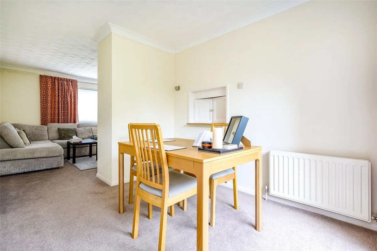 Oak Tree Drive, Liss, Hampshire, GU33