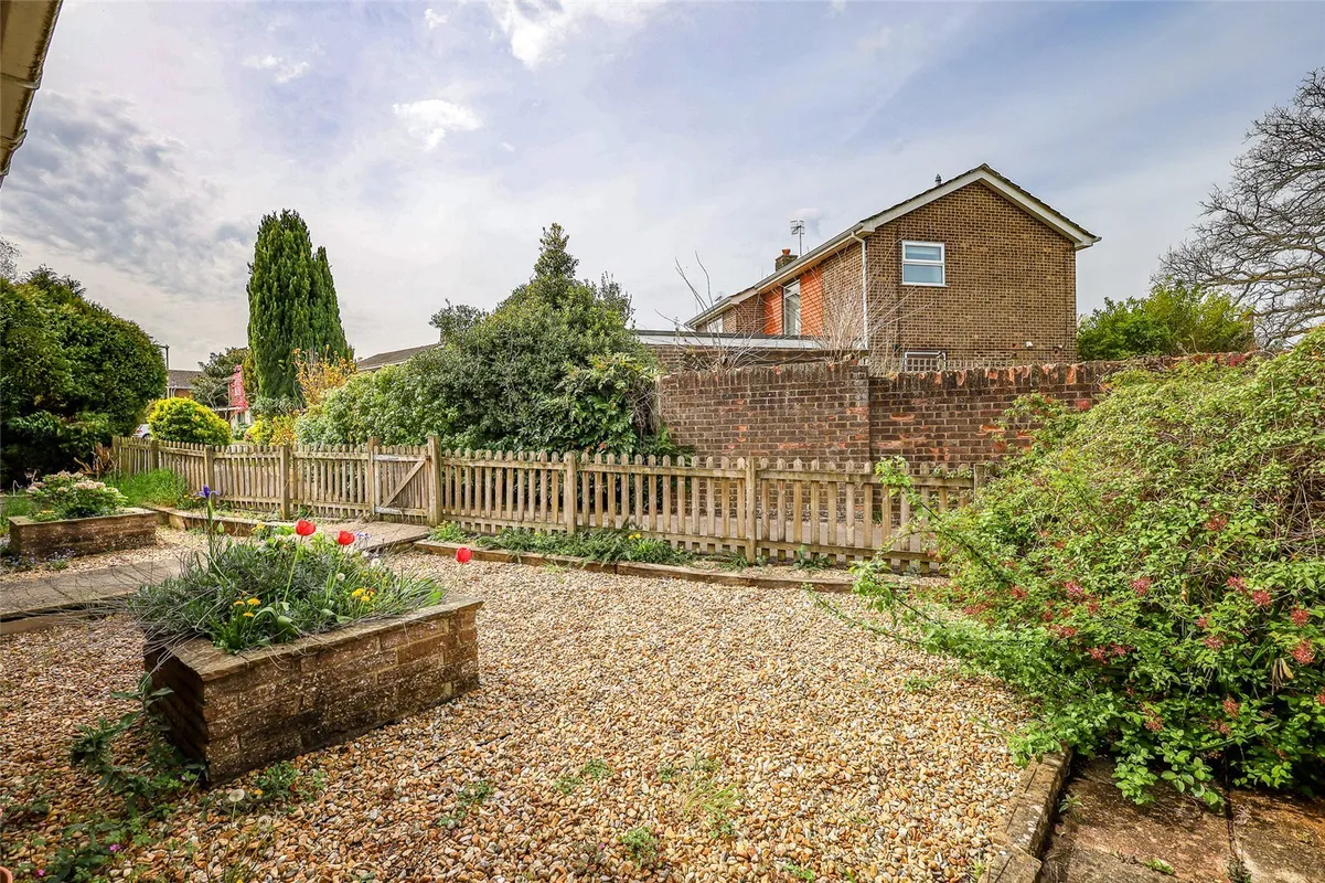 Oak Tree Drive, Liss, Hampshire, GU33