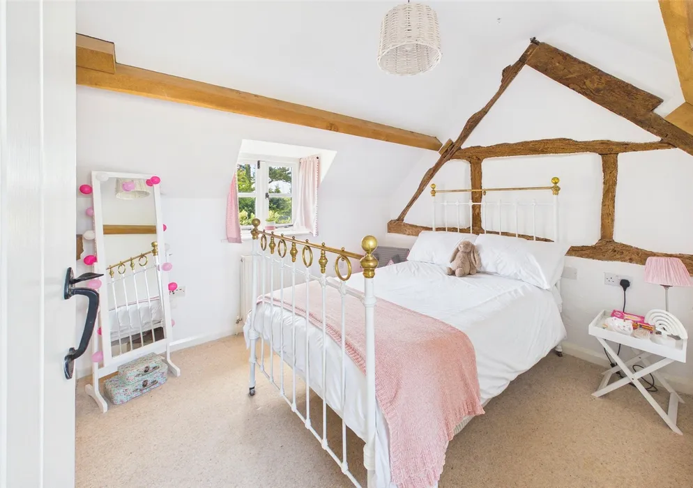 Property carousel item 11