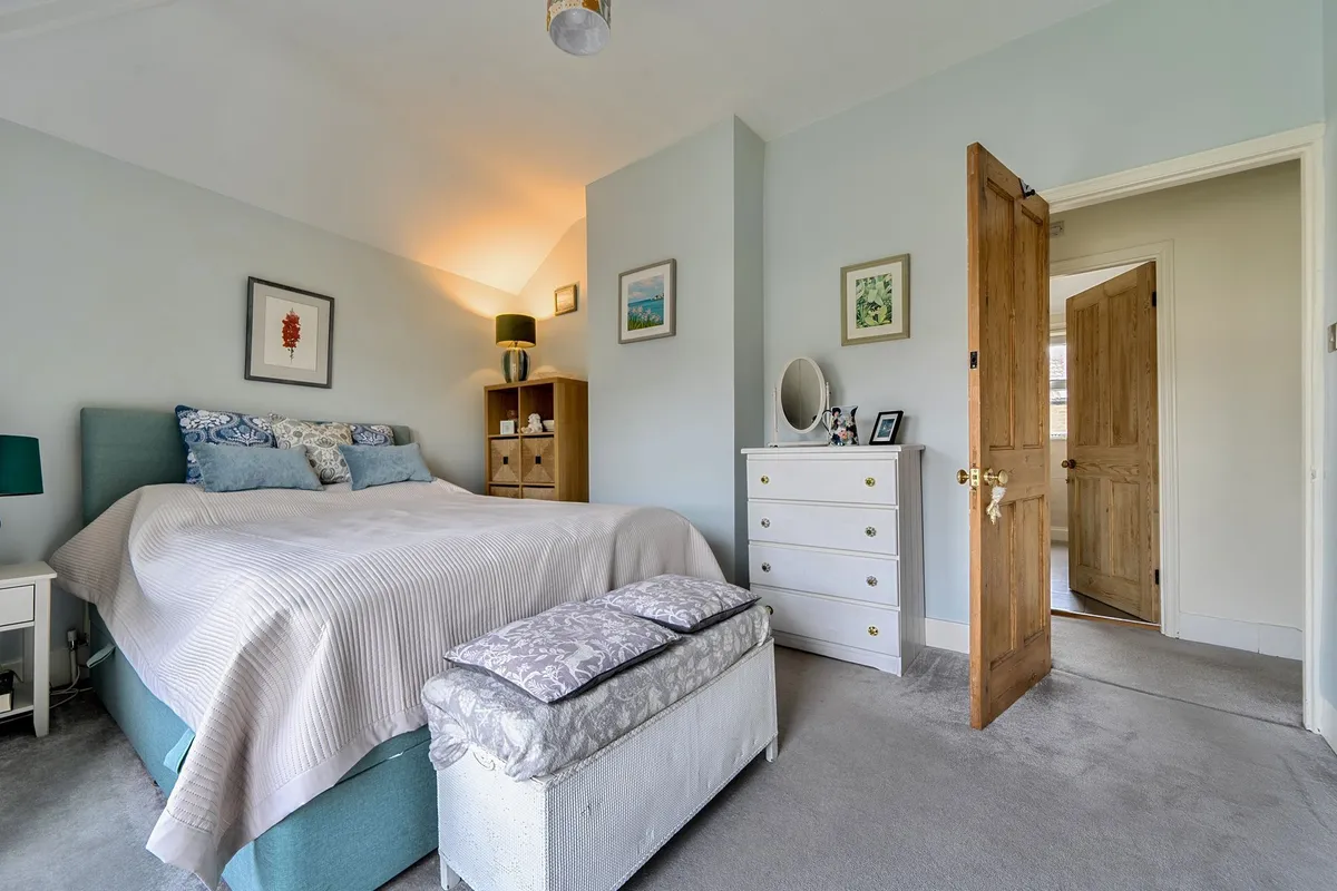 Victoria Road, New Barnet, EN4