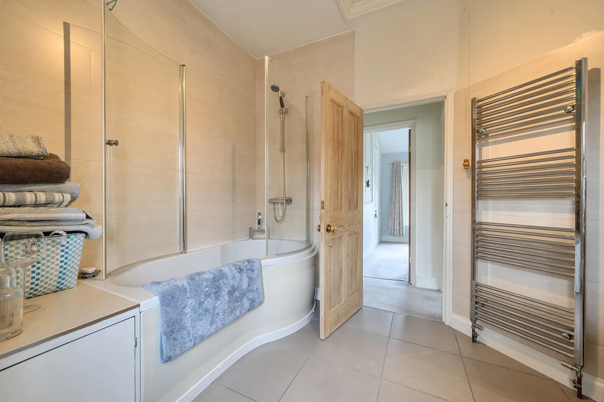 Victoria Road, New Barnet, EN4