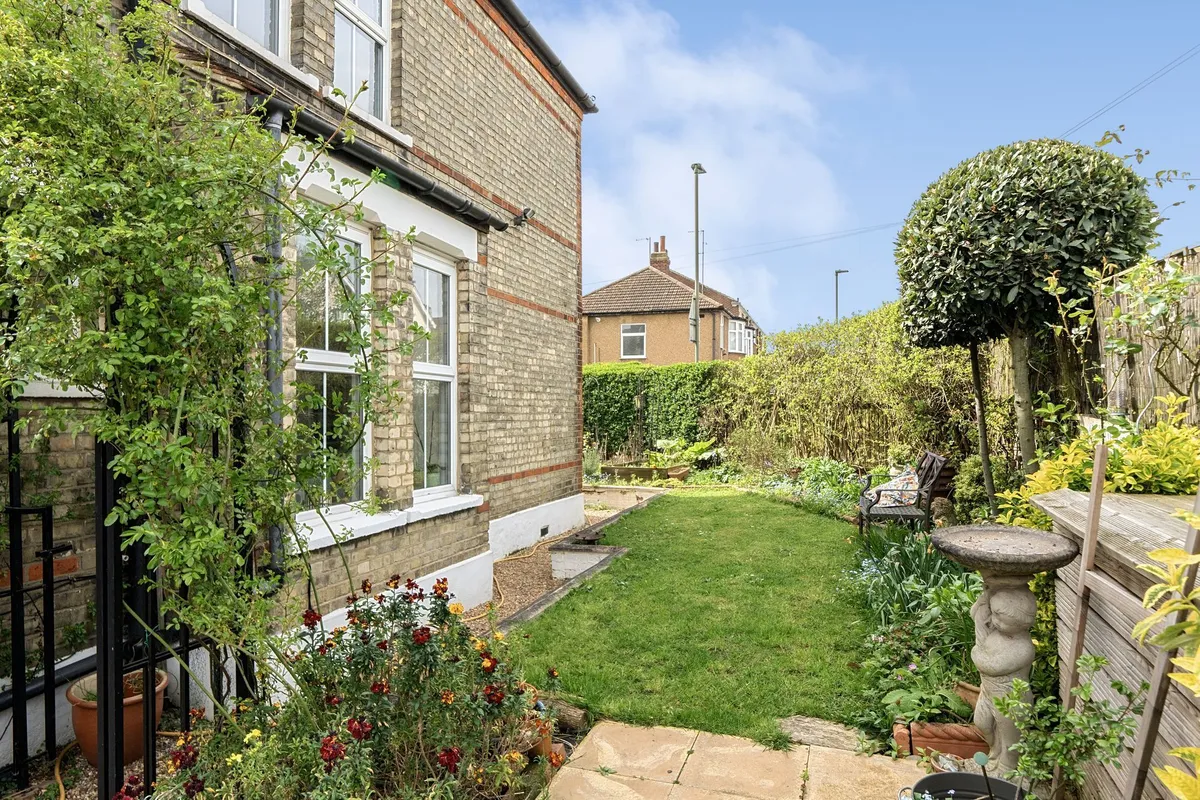 Victoria Road, New Barnet, EN4