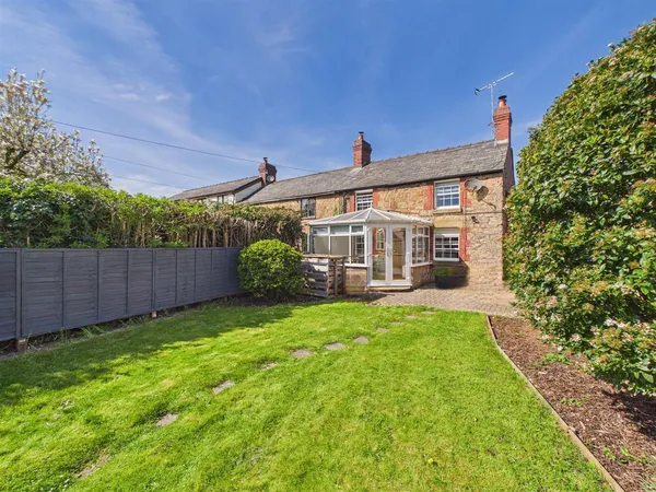 2 Walls Bridge, Carreghofa Lane, Llanymynech, SY22 6LA