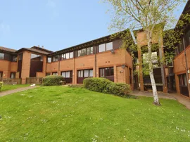 Wickham Road, Fareham photo