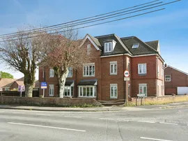 Lower Northam Road, Hedge End, Southampton photo