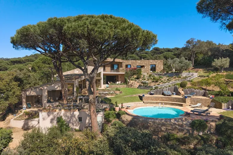 La Croix-Valmer, 83420, France