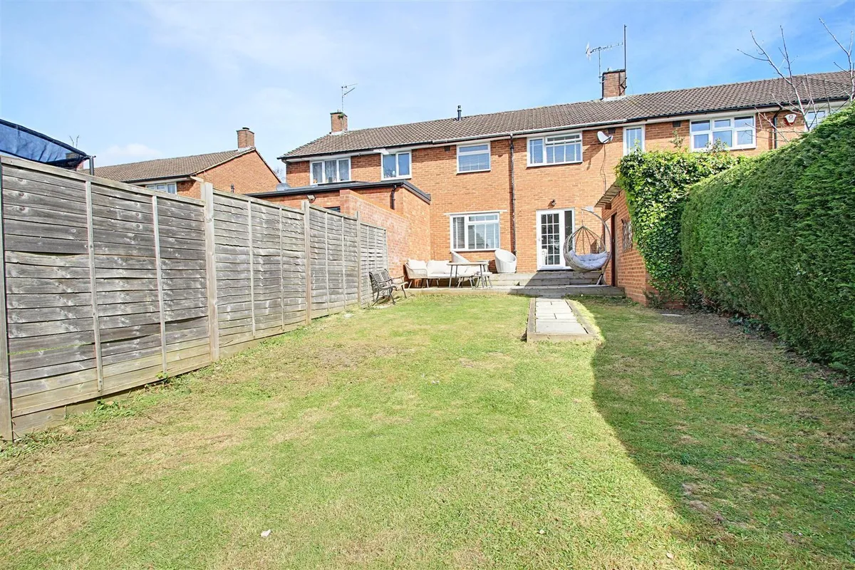 Pond Road, Hemel Hempstead
