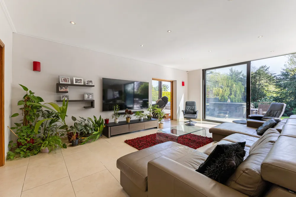 Valencia Road, Stanmore, HA7
