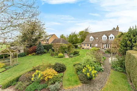 Cross Lane, Aldwincle, NN14