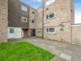 Great Northern Close, Great Yarmouth thumb 3