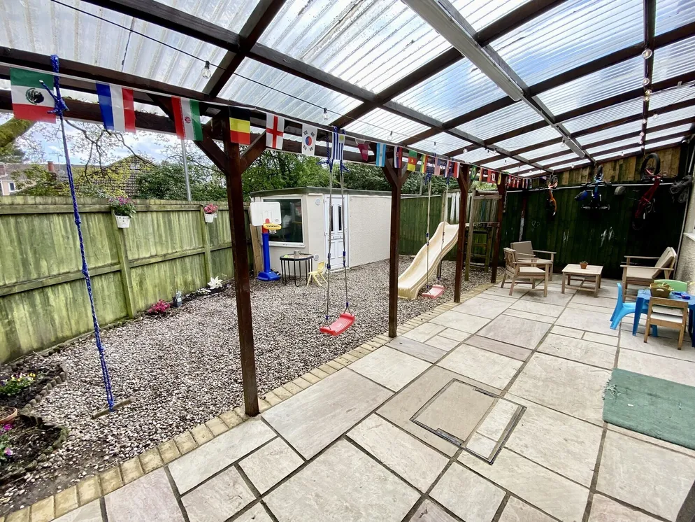 Property carousel item 11