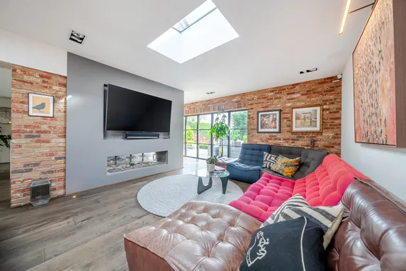 Oast House Lane, Farnham, GU9