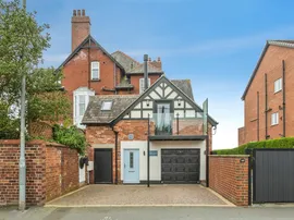 Manygates Lane, Wakefield photo