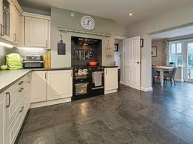 Rose Villa, Halsham, Hull thumb 3