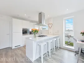 Tala Close, SURBITON photo